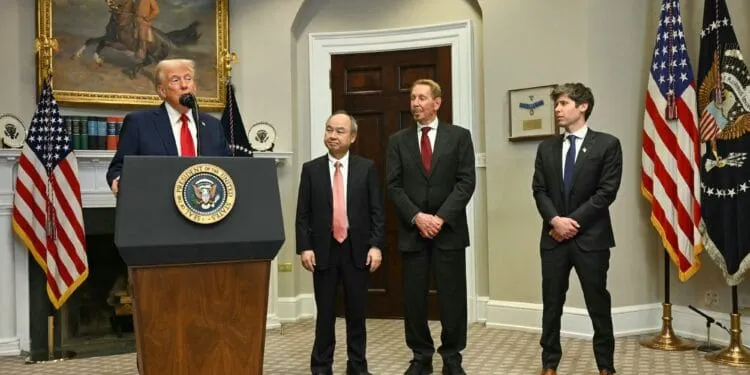 川普要打造「AI 強國」！OpenAI 、軟銀和甲骨文合資至少 5 千億美元