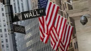 路透調查：99位經濟學家中有57位認爲美聯儲今年還將另外降息一次或兩次