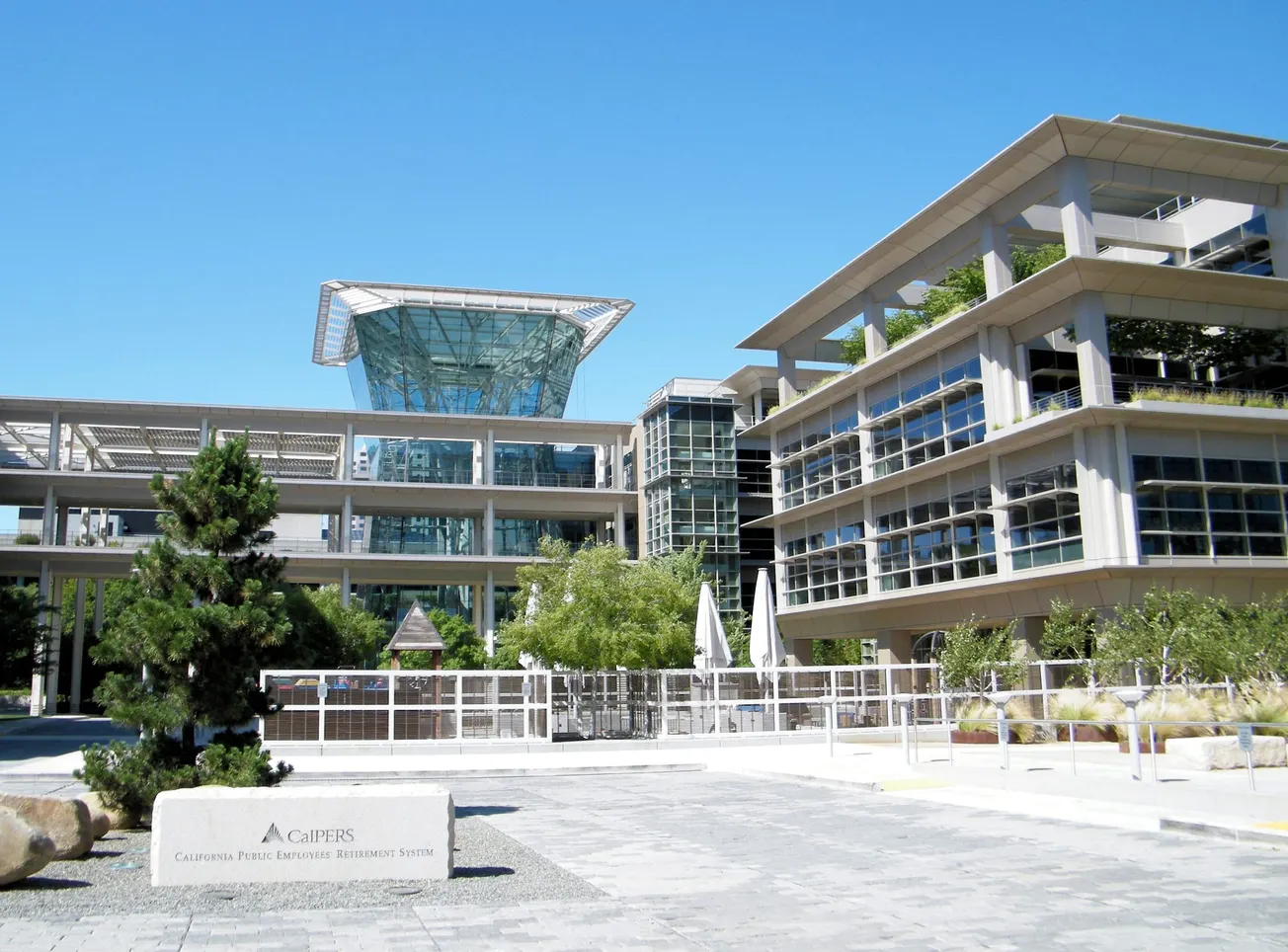 加州退休基金CalPERS在第二季度買入了價值1850萬美元的MSTR股票。