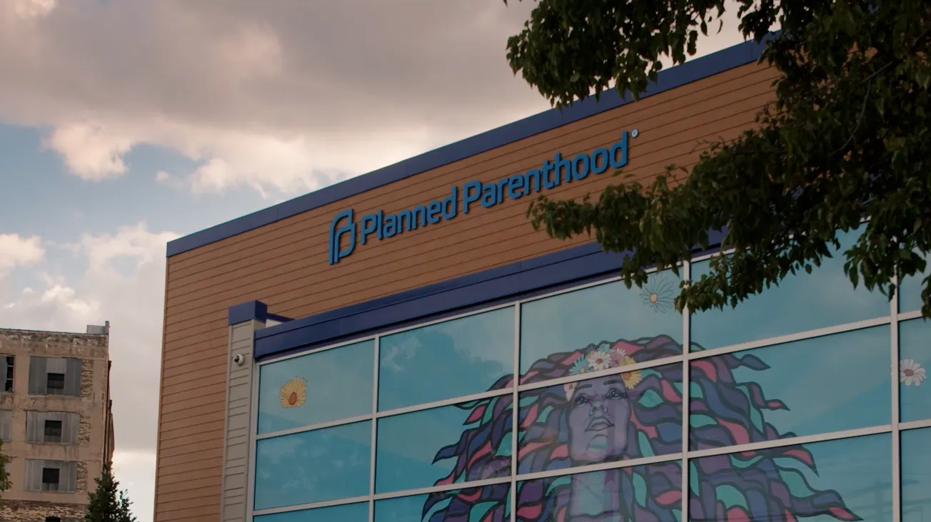 Wisconsin Planned Parenthood Resumes Abortions and More: October 27 News Roundup