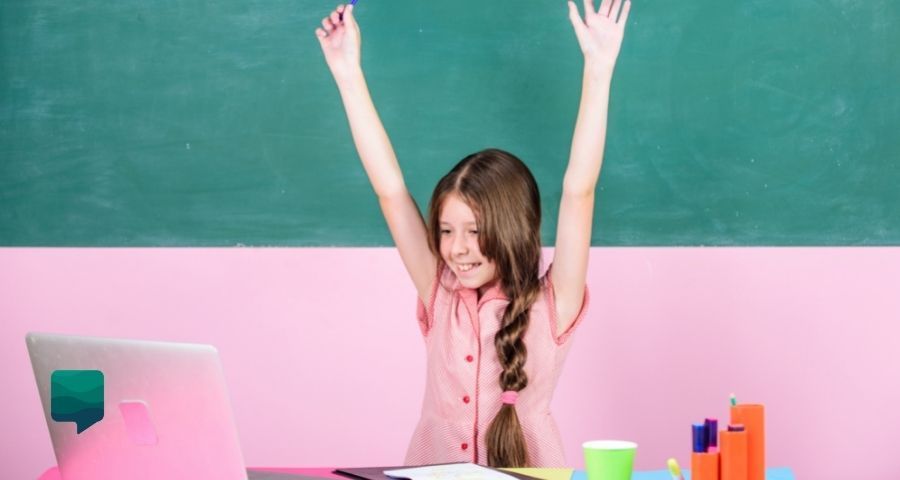 Plataforma de inglês online: vantagens para professores particulares, centros de idiomas e colégios.