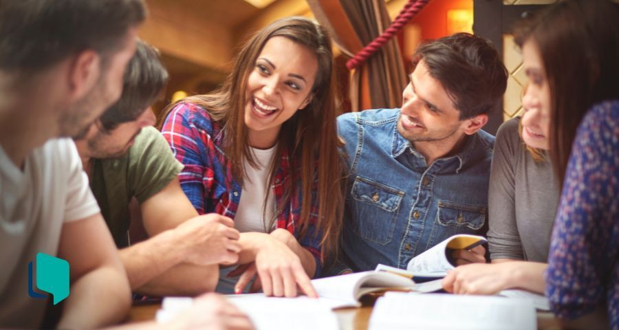 O que é abordagem comunicativa e quais as vantagens para o ensino de inglês