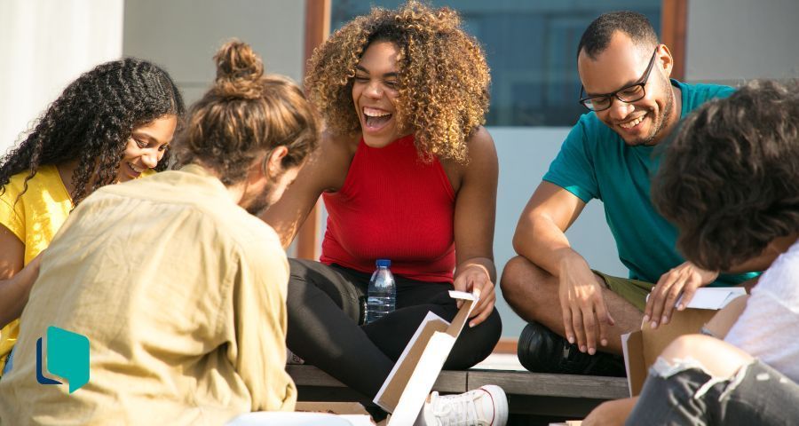 As 5 melhores técnicas para ajudar os alunos a se comunicarem em inglês com fluência