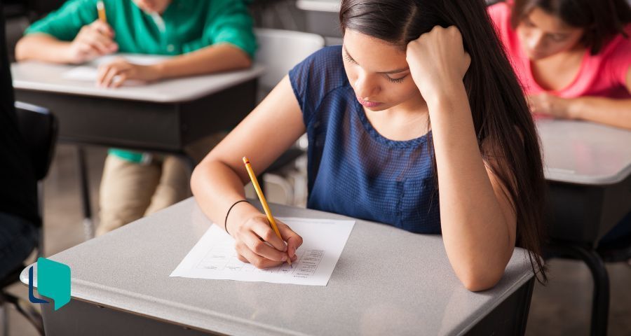 Forneça certificados de inglês com a Flexge