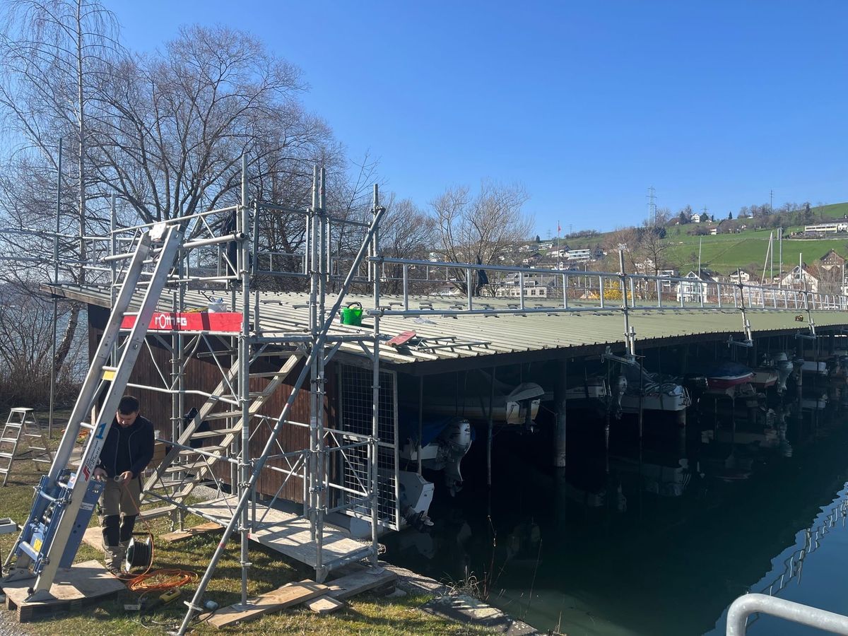 Solaranlage auf den Bootshallen