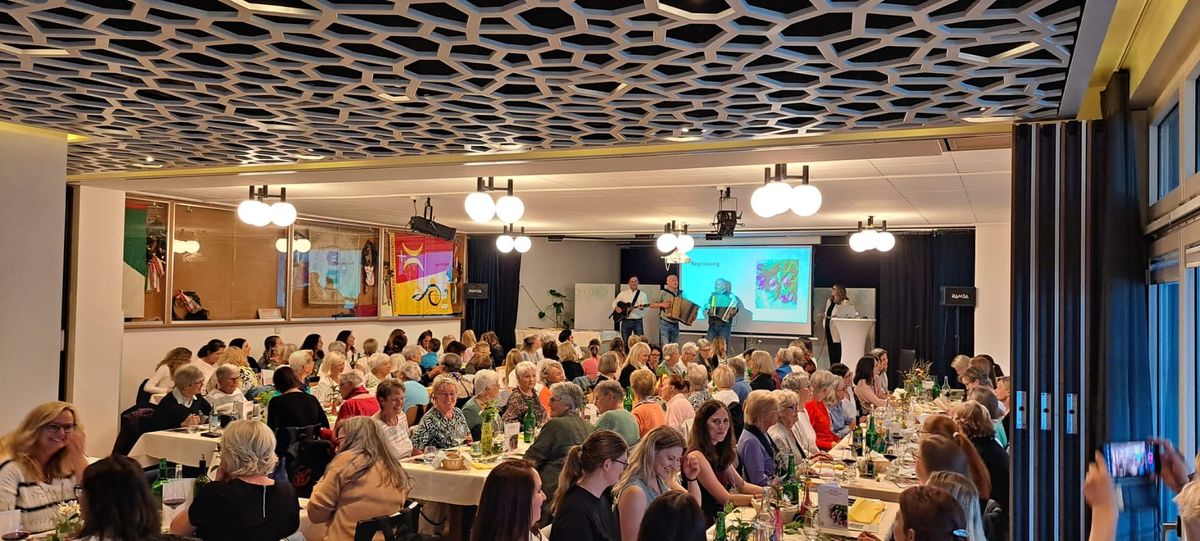 100-jähriges Vereinsjubiläum und Hauptversammlung der Frauengemeinschaft Schmerikon