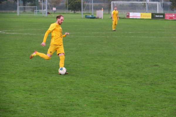 Sieg zum Meisterschaftsstart 21/22