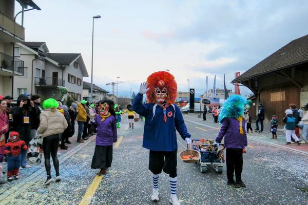 Tolle Atmosphäre am Dämmerigsumzug