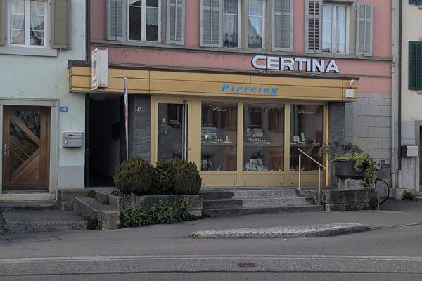 Neuer Inhaber bei Bischof Uhren - Schmuck - Piercing