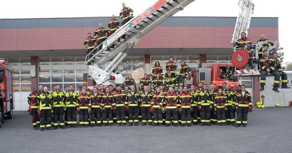Neue Brandschutzbekleidung für die Feuerwehr Uznach-Schmerikon
