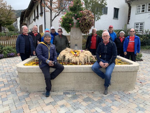 Männerturner auf Turnfahrt in der Genussregion Osterfingen