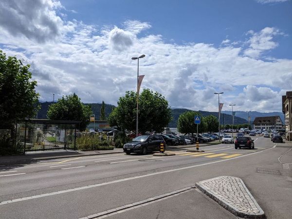 Nein zur «Dorfplatz-Initiative» – Ja zu Verlässlichkeit und Verantwortung