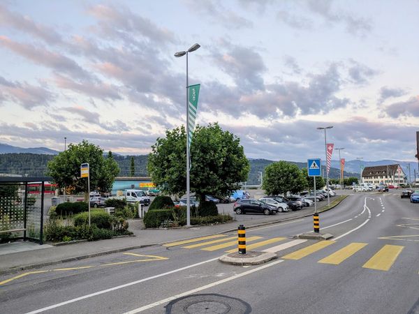 Nein zur Initiative – Ja zum Dorfplatz