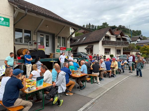 Lebhafte Eröffnung der Abstimmungskampagne
