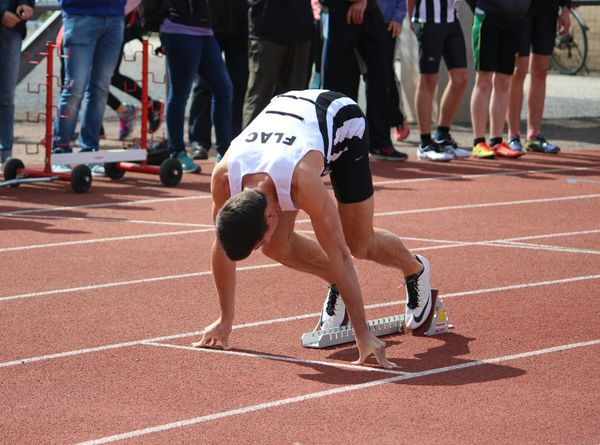 Bleibe nicht nur Sportler, entwickle dich zum Athleten/zur Athletin weiter