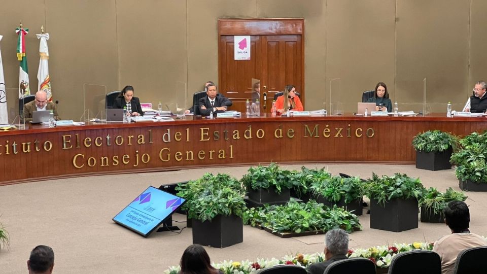 alejandra del moral edomex pri