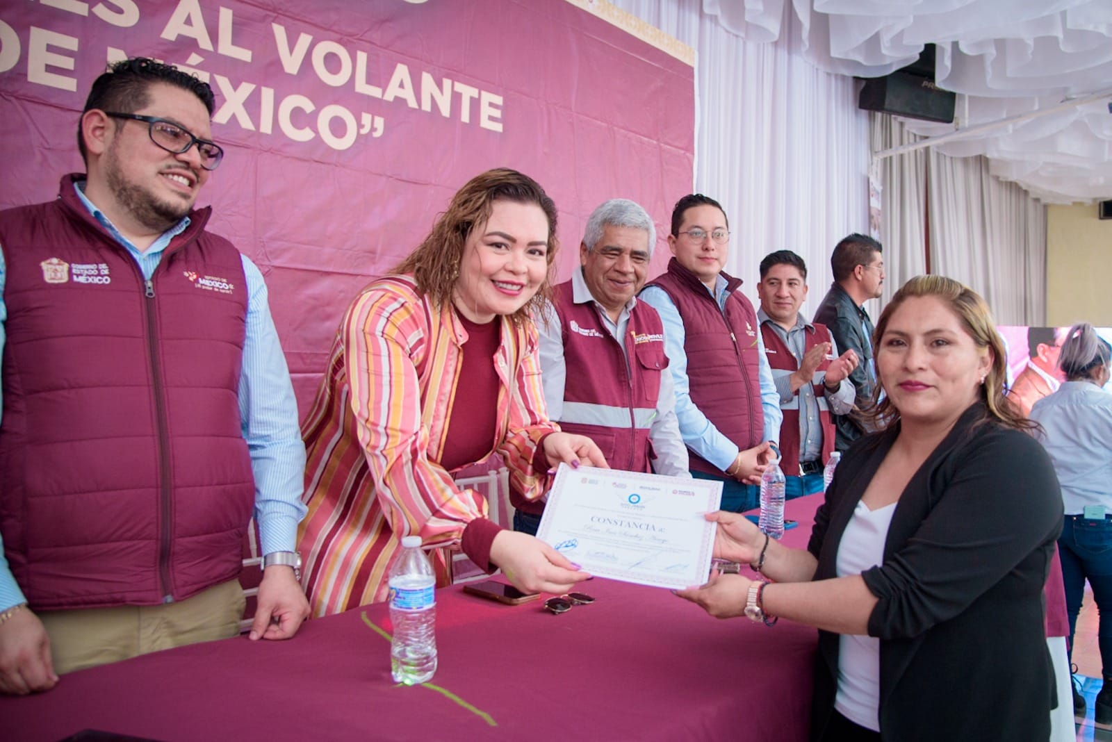 Muejeres al Volante.