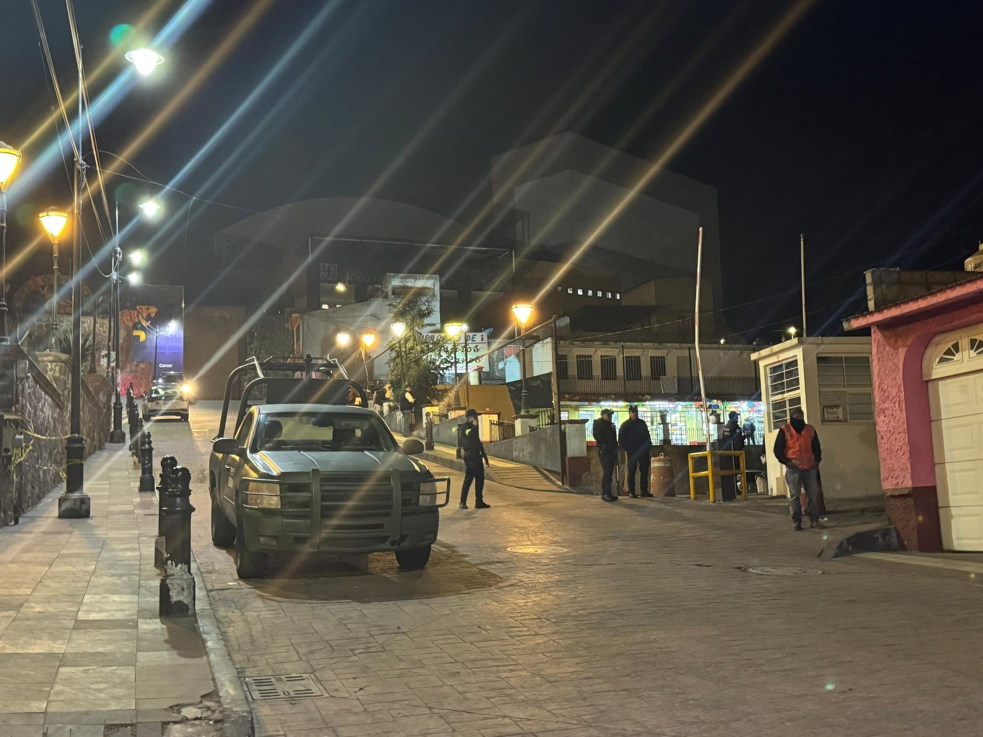 Asesinan a mujer en mercado de Metepec.
