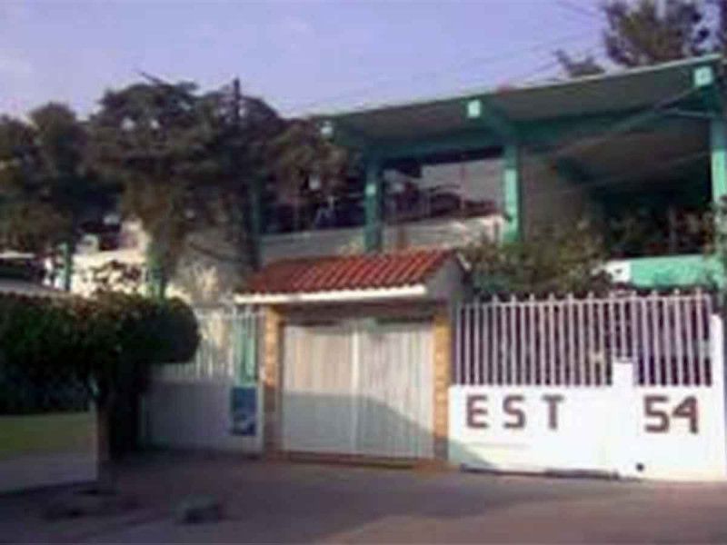 Detienen a maestros por encubrir riña en secundaria