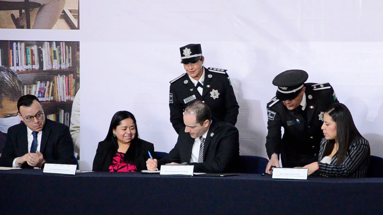 capacitan a reos como interpretes de lenguas indigenas