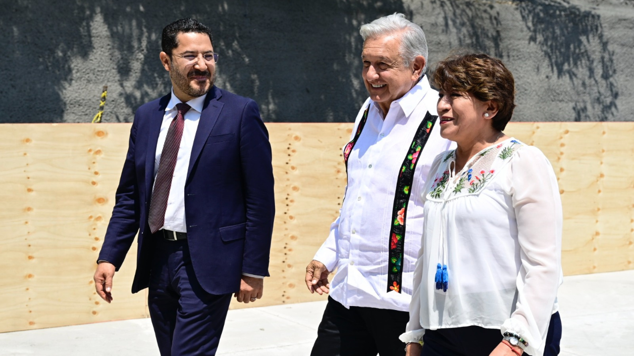 AMLO, Delfina Gómez y Martí Batres supervisan obras del sistema de transporte masivo del Valle de México