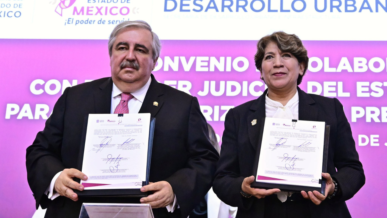 Delfina Gómez firma convenio con el Poder Judicial para regularizar predios
