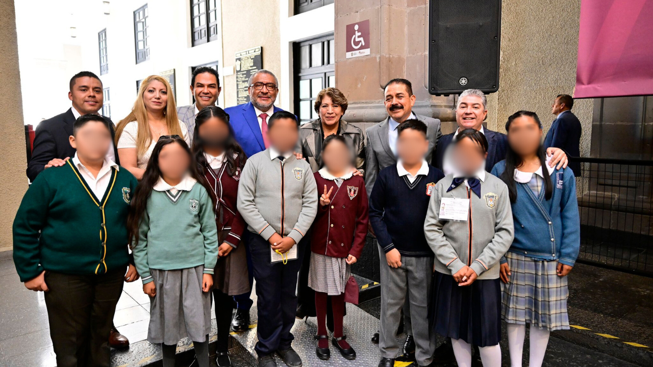 Delfina Gómez arranca Programa de Becas por Aprovechamiento Académico