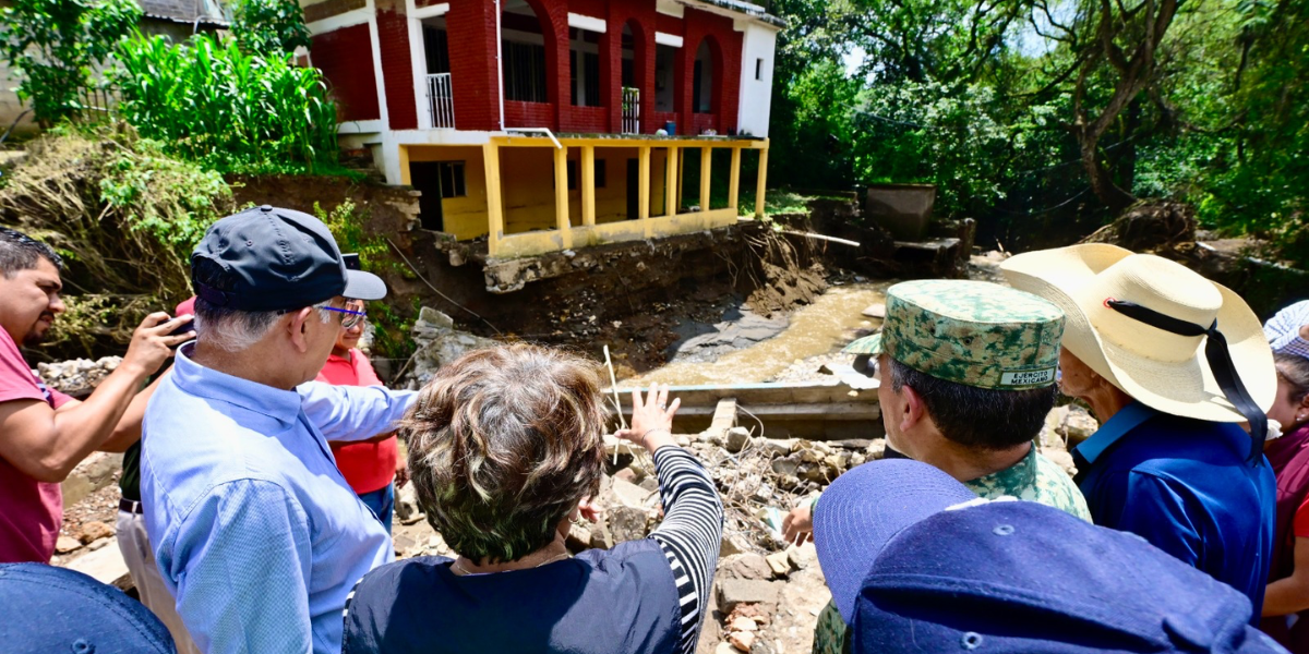 Se tiene un 80% de avance en el desasolve de las calles. 