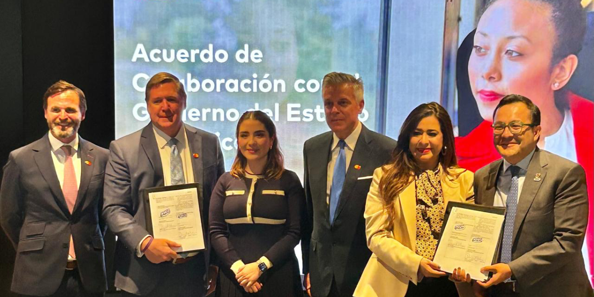 El gobierno del Estado de México firmó convenio con una empresa.