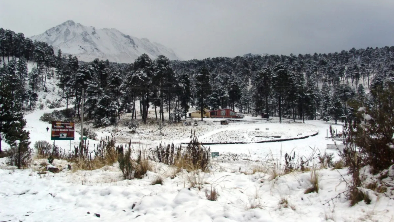 Cierran acceso a Nevado de Toluca por caída de granizo