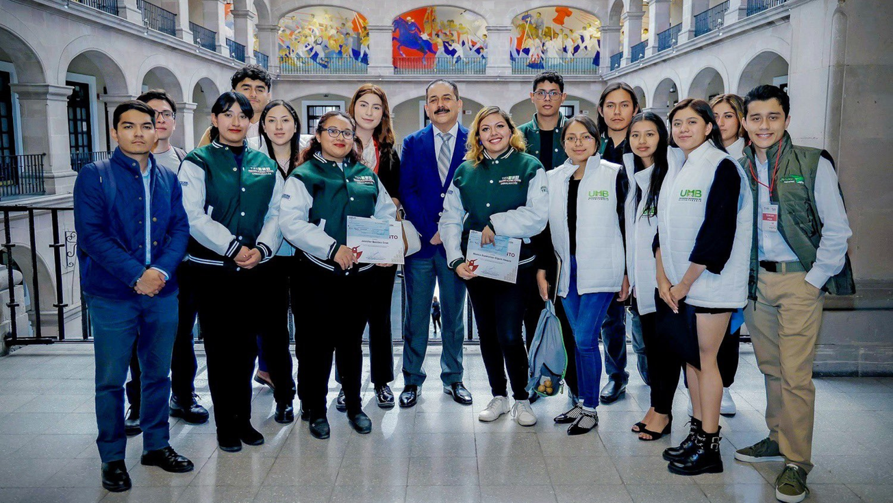 Gobierno de Edomex ofrece becas para estudiar en el extranjero
