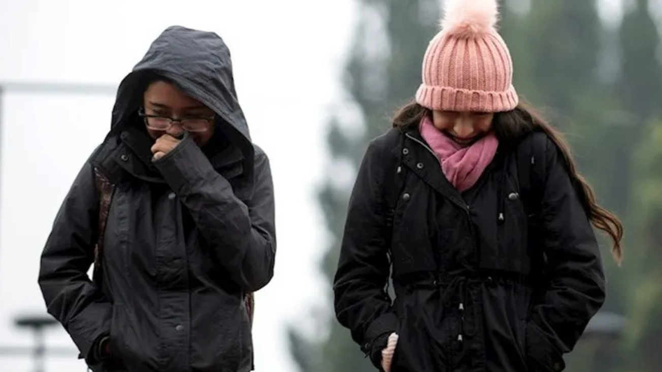 ¿Habrá cambio de horario en escuelas por frío en Edomex?