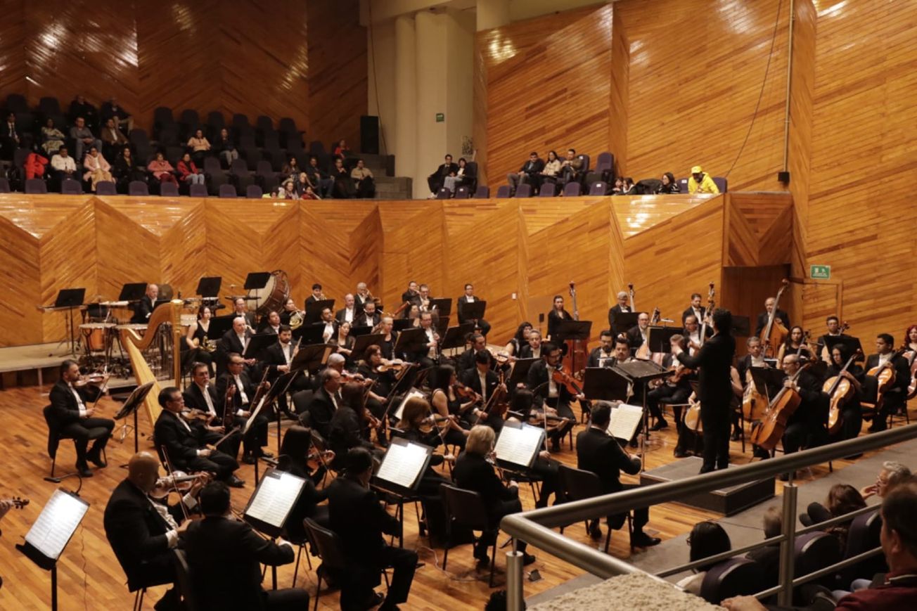 Exitoso arranque de conciertos de la Orquesta Sinfónica de Edomex