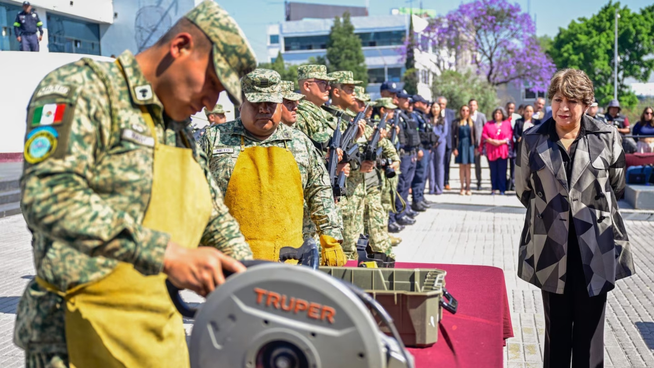 Edomex destruye lote de armas decomisadas a la delincuencia
