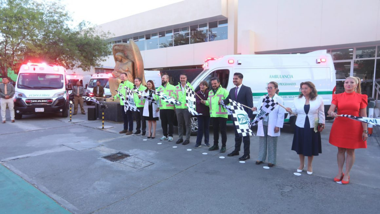 Entrega Edomex 30 nuevas ambulancias a unidades médicas del IMSS