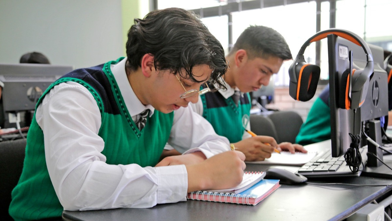 GEM se suma a campaña para combatir deserción escolar en bachillerato