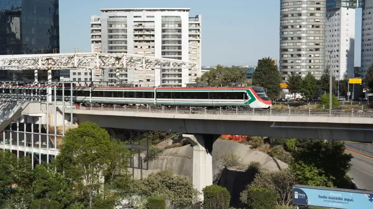 Así arrancó operaciones último tramo del Tren Interurbano México-Toluca