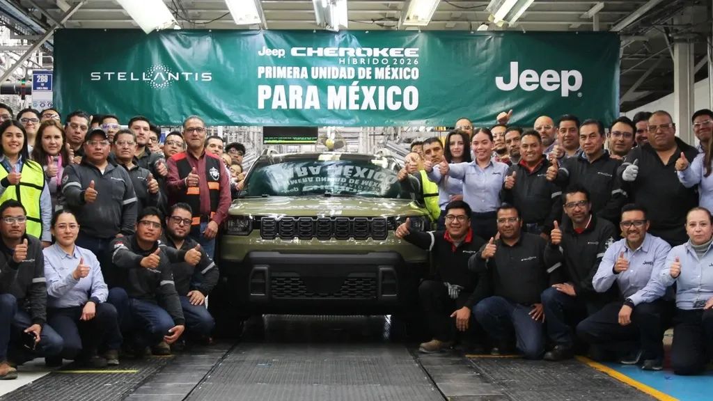 Producen primera Jeep Cherokee Híbrido en planta de Edomex