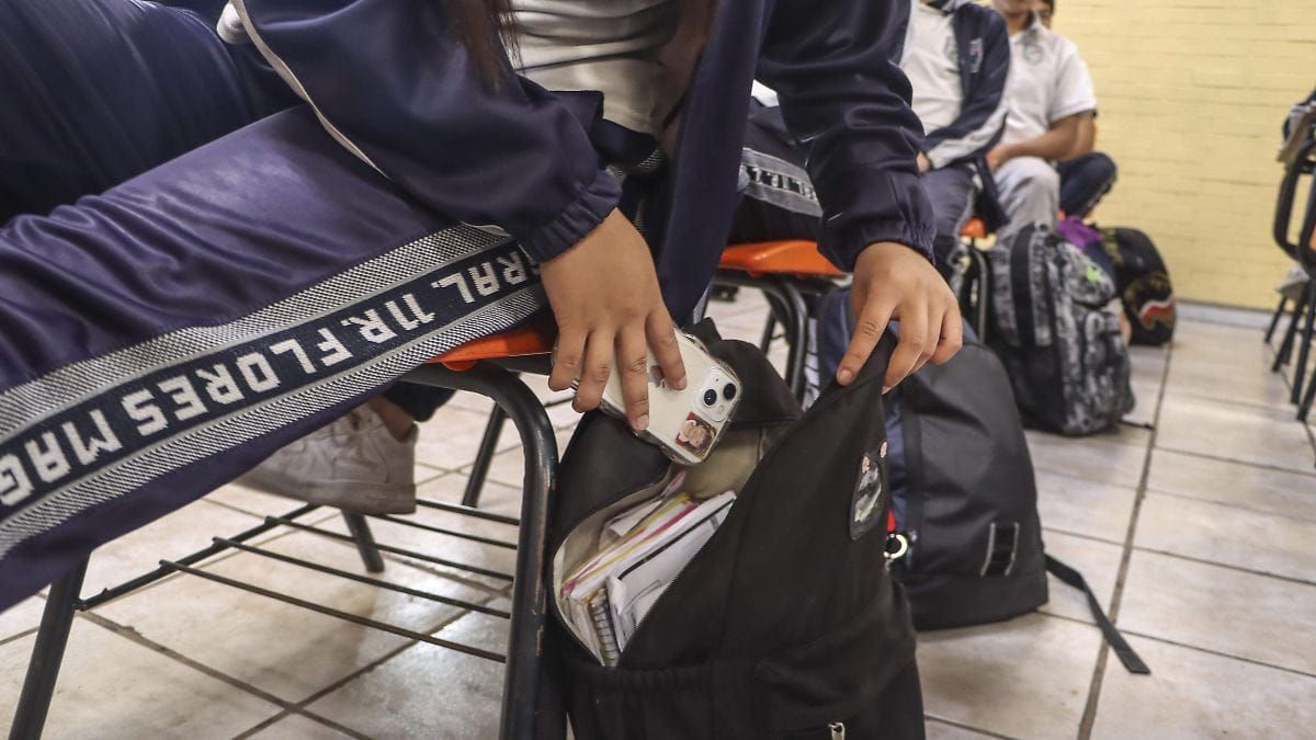 Arranca en Atizapán revisión de mochilas en escuelas