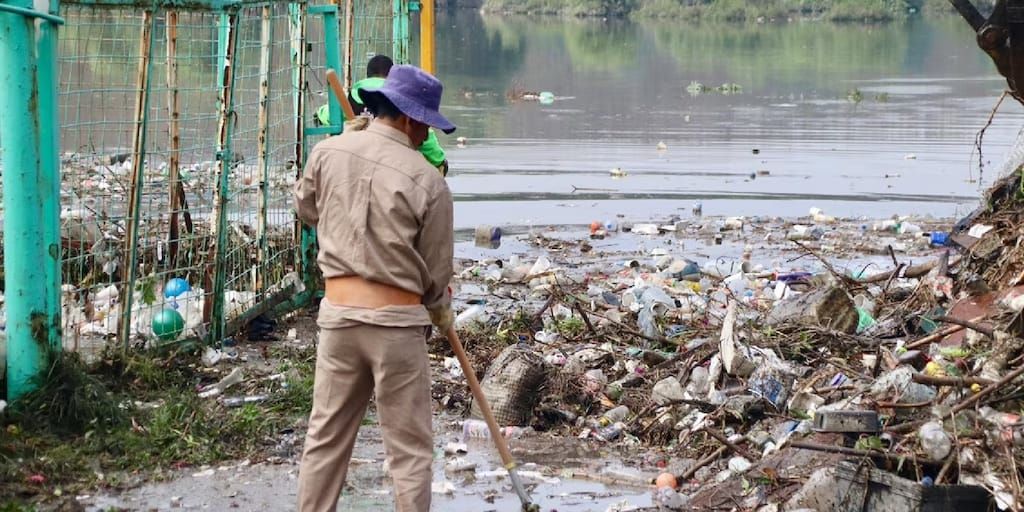 Pide Delfina Gómez evitar tirar basura para prevenir inundaciones