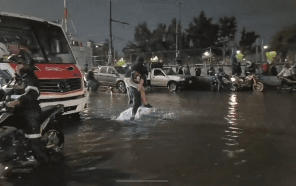 Emite Edomex recomendaciones a motociclistas para evitar accidentes por lluvias