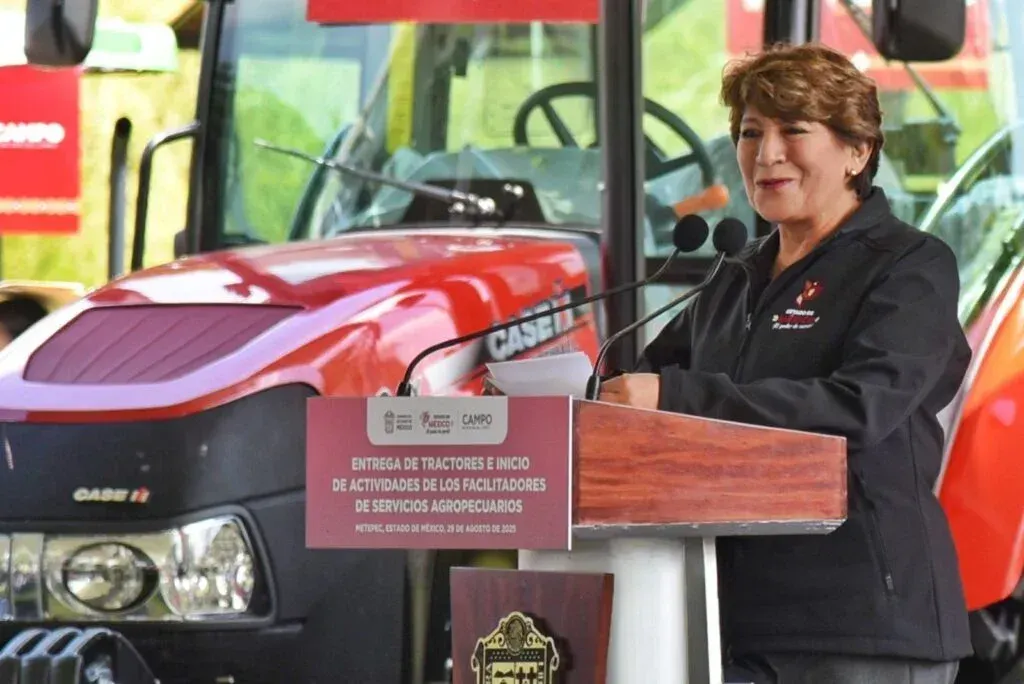 Encabeza Delfina Gómez entrega de apoyos al campo mexiquense con inversión millonaria
