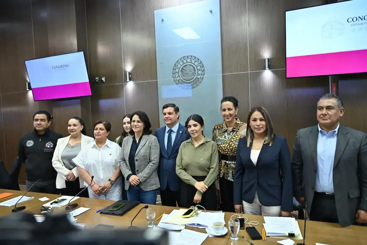Instala Edomex Comisión Especial para blindar por ley a los animales como seres sintientes