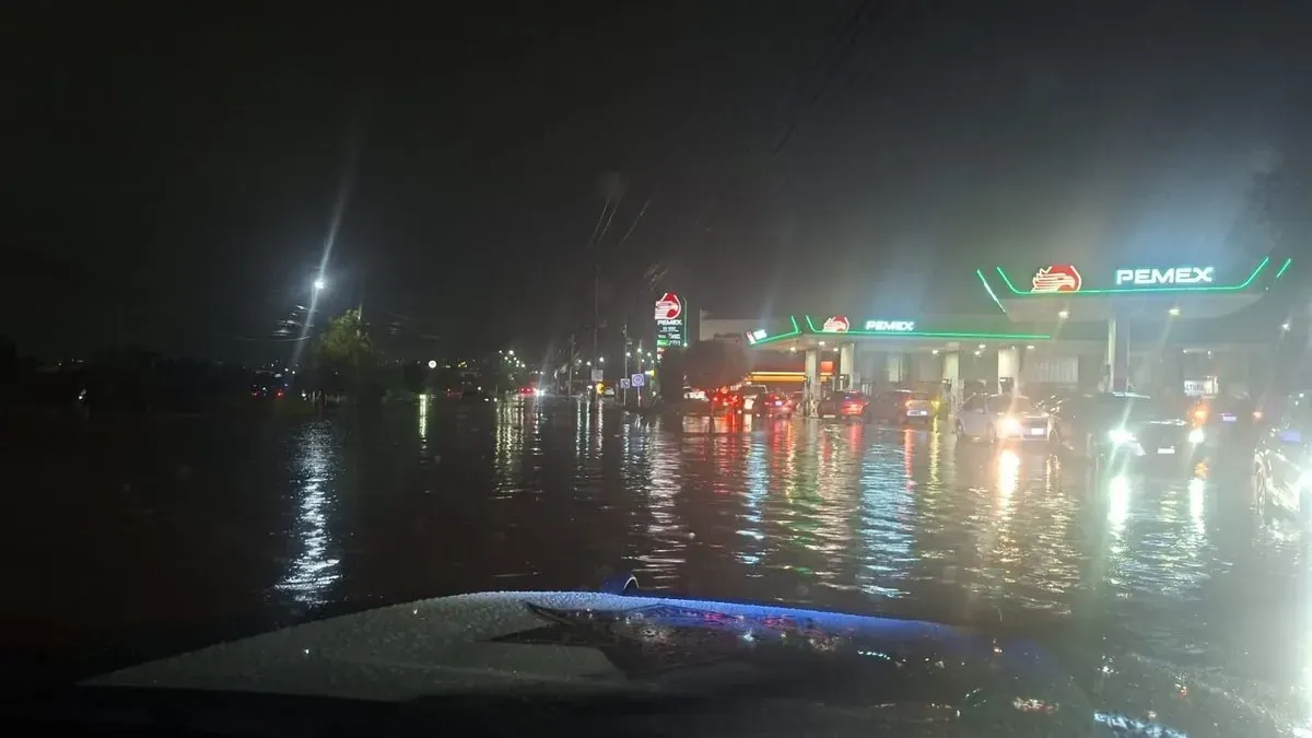 Lluvias desbordan canales en Edomex, así se enfrentan las inundaciones