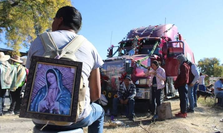 Atiende GEM a peregrinos durante su cruce por el Edomex hacia la Basílica de Guadalupe