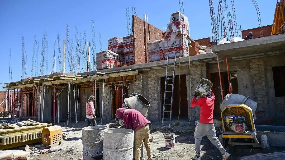 Construirán 40 mil viviendas nuevas en Edomex