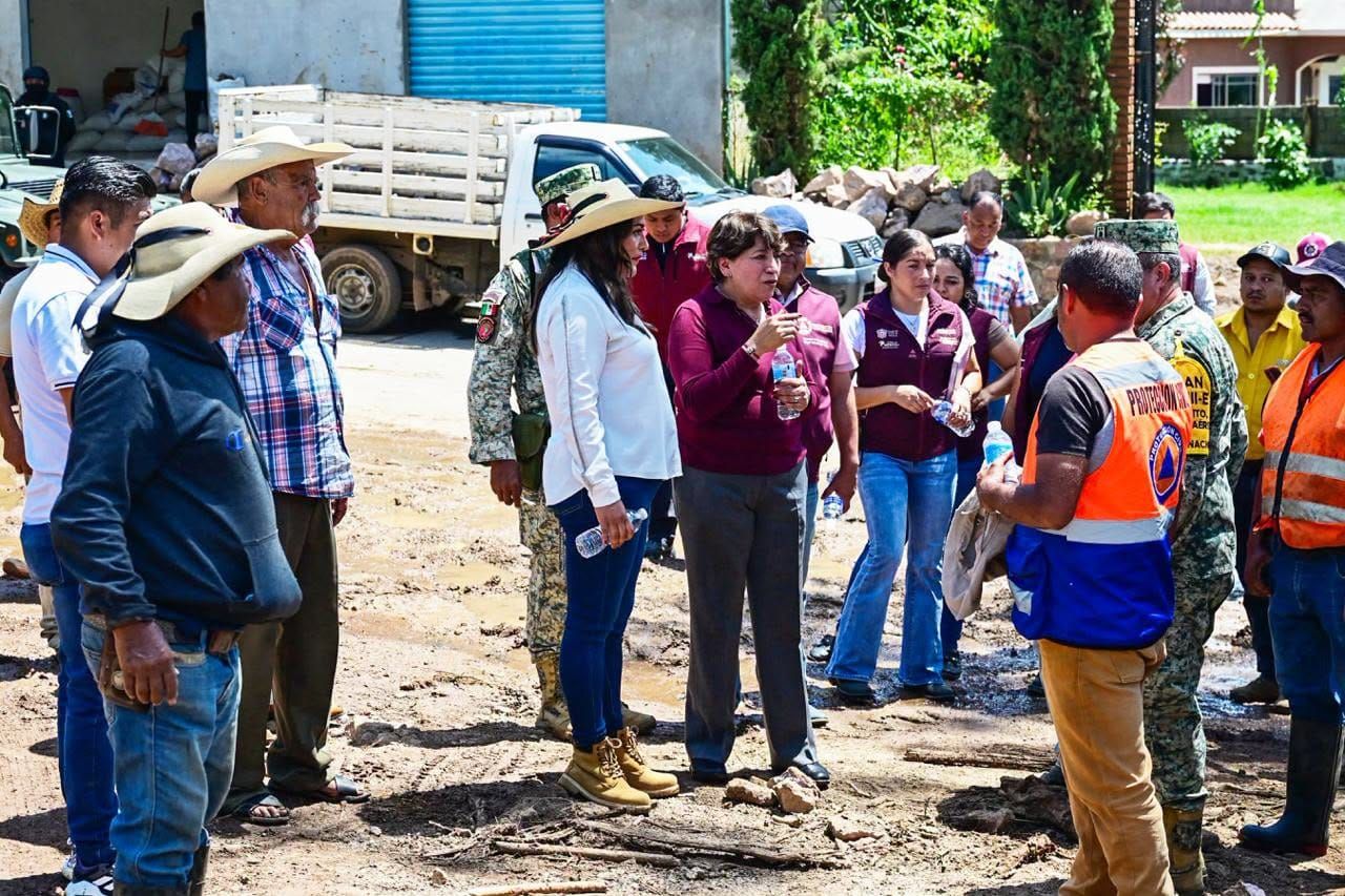 Inspecciona Delfina Gómez zona afectada por lluvias en Temascaltepec