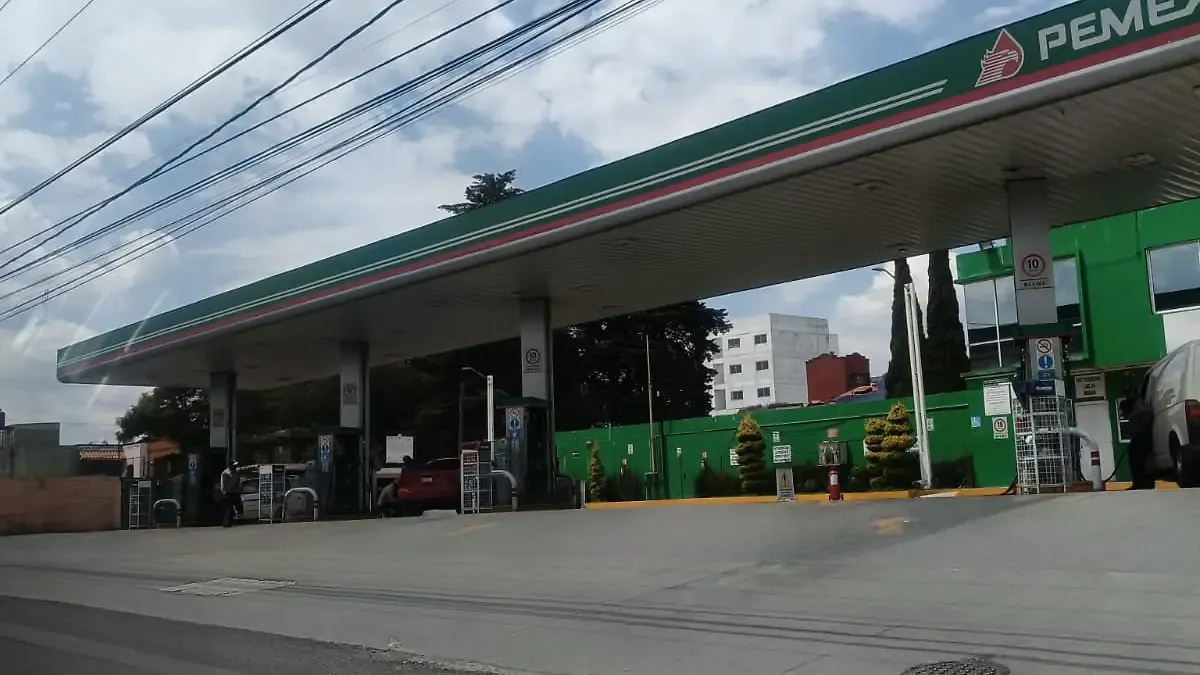 Pide Sheinbaum a gasolineros presentar denuncias por presuntas extorsiones en Edomex