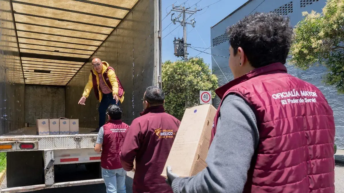 Recicla para leer: papel reciclado de GEM se convertirá en libros de texto