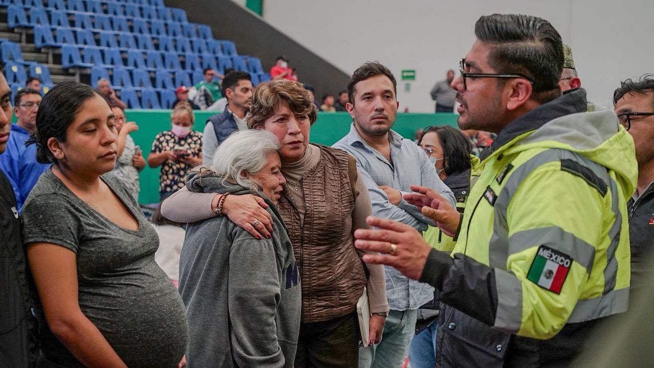 Supervisa Delfina Gómez atención a familias evacuadas por fuga de gas en Neza